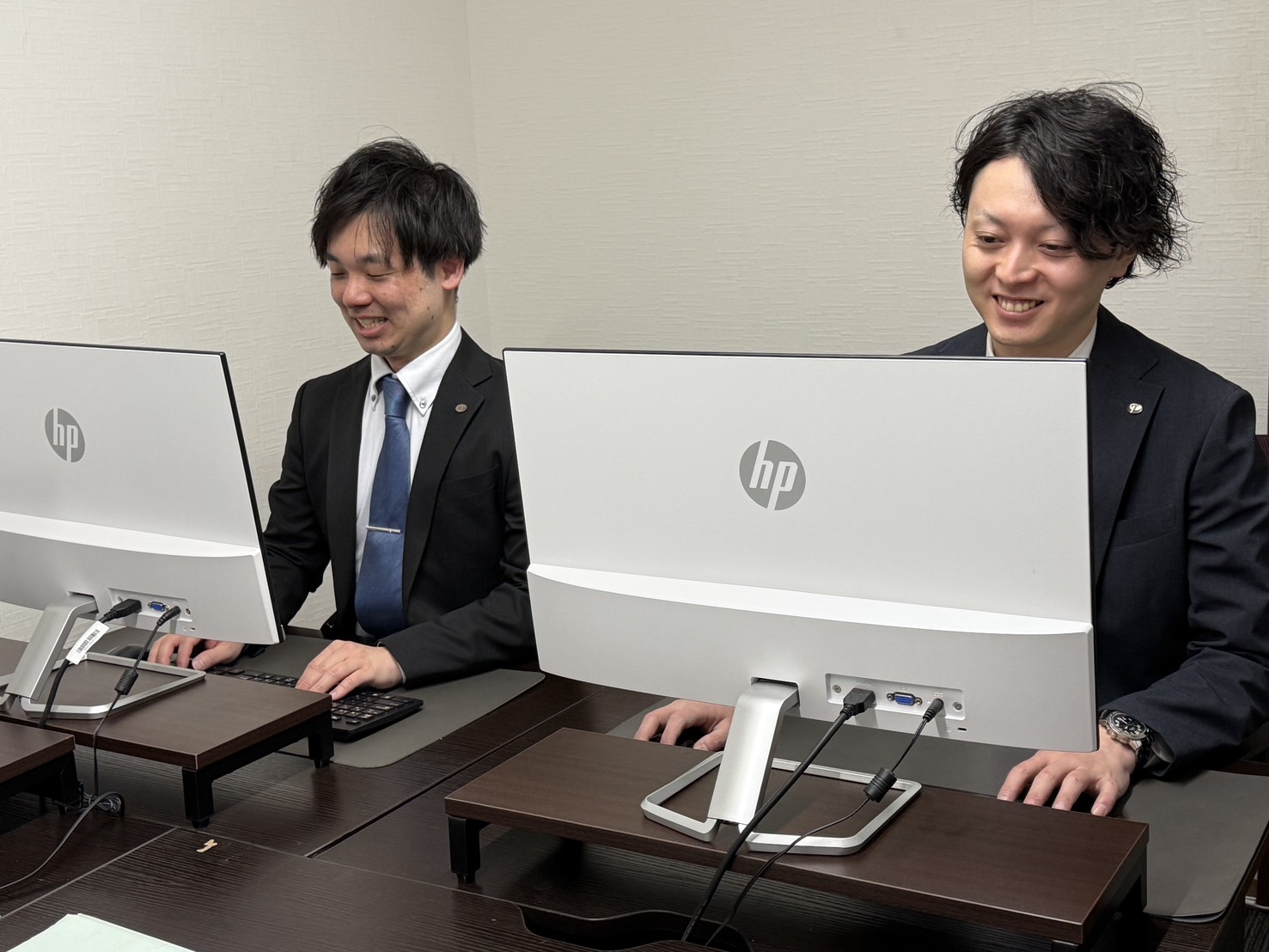 【正社員】社員研修制度充実！社会人としても成長できる社内体制(サウナイーグル/グルスパ)：【月給】225,000円～330,000円